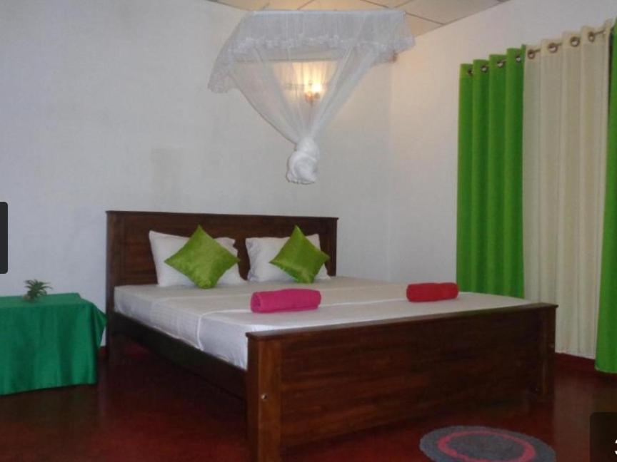 Green Valley Home Stay Talpe Room photo